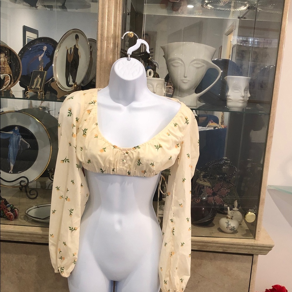 Princess Polly Cream Floral Blouse open back XS